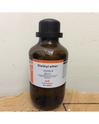 Diethyl ether (CH3CH2)2O